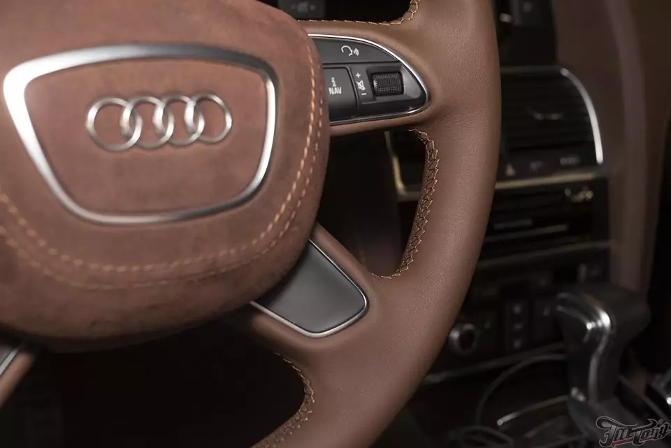 Audi Q7. Детейлинг полировка и пошив руля в кожу!